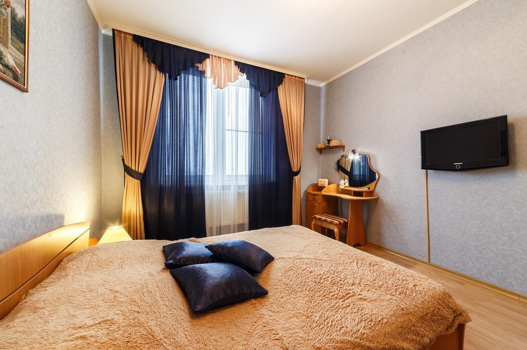 Apartment Domashny Uyut Na Belinskogo 41 Luxe Ekaterinburg Luaran gambar