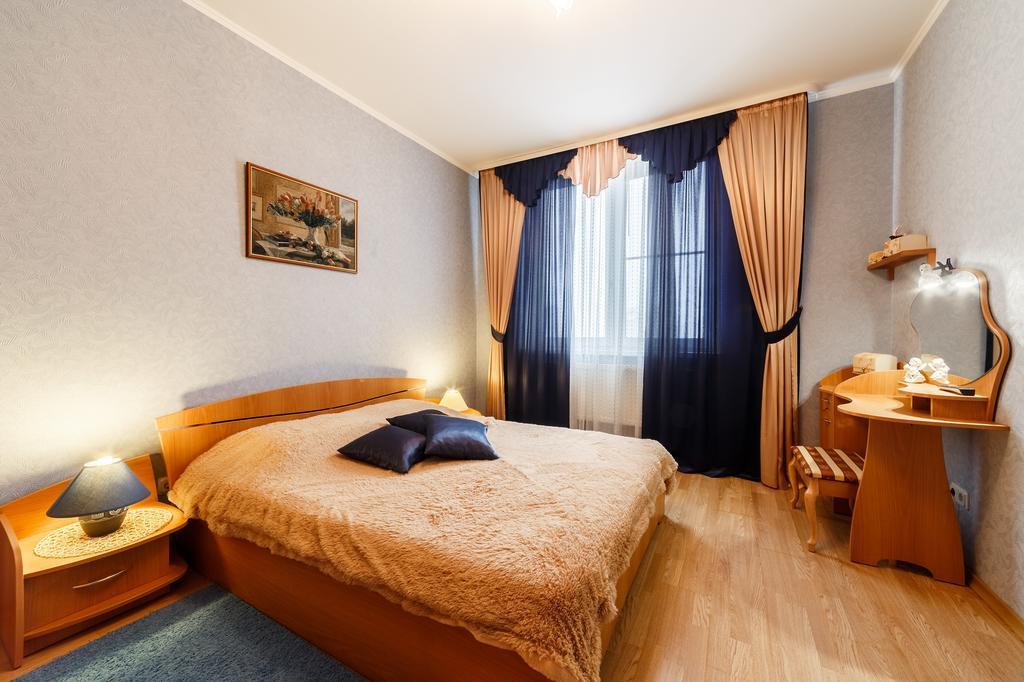 Apartment Domashny Uyut Na Belinskogo 41 Luxe Ekaterinburg Luaran gambar