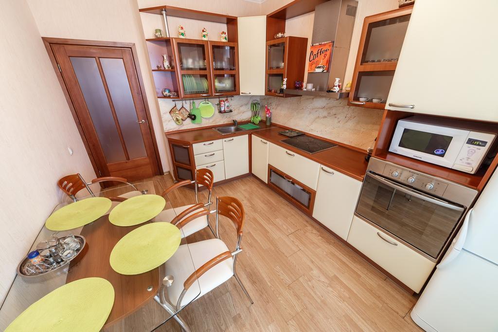 Apartment Domashny Uyut Na Belinskogo 41 Luxe Ekaterinburg Luaran gambar